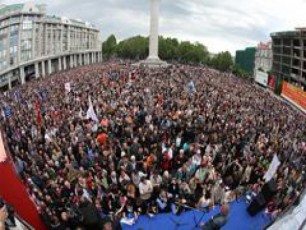 opozicias-aqciis-organizebaSi-meriis-warmomadgeneli-daexmareba