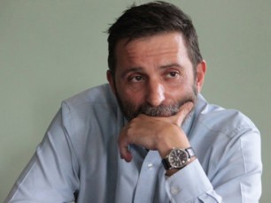erT-mxares-mamacaSvili-da-kalaZe-dganan-meore-mxares---RaribaSvili-da-misi-gundi