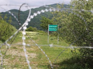 xelisufleba-tatunaSvilis-sicocxlis-xelyofaSi-pasuxismgeblobas-ruseTs-akisrebs