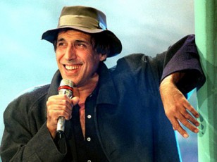 adriano-Celentano-aTwliani-pauzis-Semdeg-scenas-ubrundeba-VIDEO