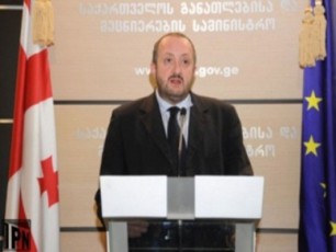 giorgi-margvelaSvili-ganaTlebis-sferoSi-politikuri-niSniT-dayofa-aRar-unda-moxdes