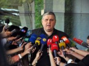 koba-daviTaSvili--Tu-giorgi-margvelaSvili-Tvlis-rom-Sromis-kodeqsi-miuRebelia-minimum-vice-premierobidan-unda-gadadges