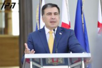 mixeil-saakaSvili-yvarelSi-saprezidento-politikuri-centris-Seqmnas-gegmavs