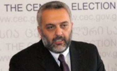 zurab-xaratiSvili-politikur-gegmebze-dRes-isaubrebs