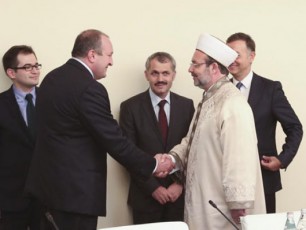 saqarTvelos-prezidentma-TurqeTis-religiis-saqmeTa-saministros-Tavmjdomare-miiRo