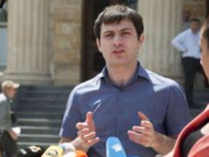 Cvens-mier-gamarTuli-preskonferenciis-Semdeg-Temur-janaSias-pensiis-angariSs-yadaRa-moexsna