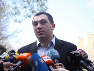 sityviT-gamodioda-ivaniSvilis-TanaSemwe-romelsac-TviTon-aranairi-politikuri-wona-ar-aqvs