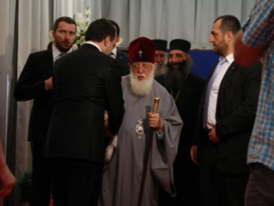 premier-ministrma-patriarqs-ufrosi-Zmis-gardacvaleba-piradad-miusamZimra