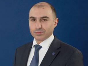 -qarTuli-ocneba--demokratiuli-saqarTvelos-aRmasrulebel-mdivnad-zviad-janyaraSvili-airCies