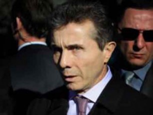 politsabWos-sxdoma-biZina-ivaniSvilma-da-irakli-RaribaSvilma-ukomentarod-datoves