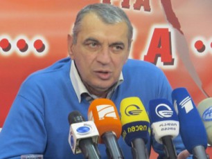 warmoudgenlad-mimaCnia-rom-irakli-alasanias-raRac-atkatebSi-mieRo-monawileoba