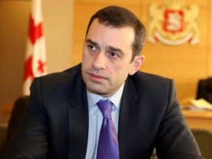 safrangeTSi-miRweul-SeTanxmebebze-Riad-vilaparakeb-Tu-davinaxe-rom-gadauxvies-am-gzidan