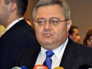 am-procesSi-ver-vxedav-saxelmwifos-dangrevisa-da-aSenebis-msurvelebs