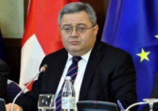 daviT-usufaSvili---Cven-gadavdgiT-naxevari-nabiji-rom-bolomde-da-evropul-sistemamde-mivideT-dedas-geficebiT-ase-vfiqrob