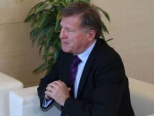 bednierebi-varT-rom-evroparlamentSi-dRevandel-RonisZiebas-saqarTvelos-prezidenti-eswreba