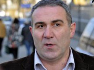 xelisufleba-cdilobs-qarTveli-gmiris-Tavdadeba-angarebad-warmoaCinos