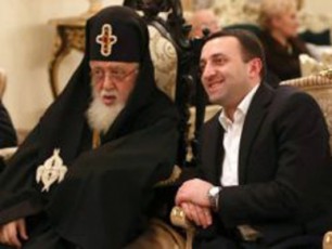 premier-ministri-da-mTavrobis-wevrebi-patriarqs-xvdebian