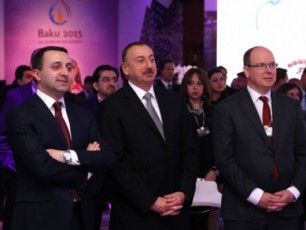 davosis-msoflio-ekonomikuri-forumis-farglebSi-azerbaijanis-prezidentma-miReba-gamarTa