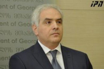 giorgi-mRebriSvili-Ss-ministris-postze-mis-daniSvnasTan-dakavSirebiT-konsultaciebs-uaryofs