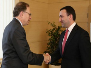 nato-s-centralur-ofisTan-briuselSi-mWidro-TanamSromlobasa-da-koordinaciaSi-varT