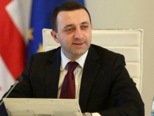 Cven-pirvelebi-viqnebiT-postsabWoTa-sivrceSi-visac-Microsoft-is-licenzirebuli-programebi-eqneba