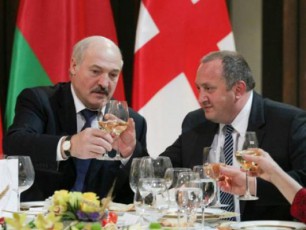 prezident-lukaSenkos-saxiT-saqarTvelom-namdvili-megobari-dainaxa