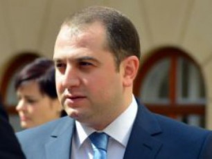 es-mTavroba-ganwirulia-rRvevisaTvis