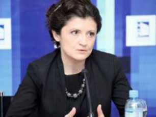 Cveni-mTavrobis-pirobebSi-qarTul-da-frangul-Zalovan-struqturebs-Soris-urTierTobebi-gamosworda