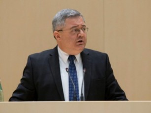 mivmarTavT-prezidents-riggareSe-sxdoma-mowveul-iqnas-8-maiss-1300-saaTidan