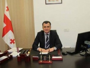saparlamento-umciresoba-irakli-alasanias-gancxadebas-exmaureba