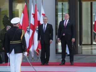 avstriis-prezidentis-daxvedris-oficialuri-ceremonia