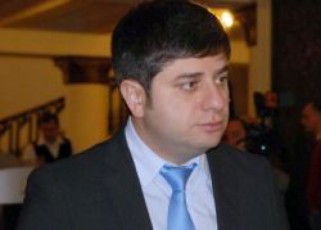 zaqaria-qucnaSvili----prezidentma-xurda-damibruna