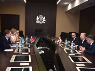 usafrTxoebisa-da-krizisebis-marTvis-sabWo-stiqiis-Sedegad-gardacvlilTa-vinaobis-Sesaxeb-informacias-avrcelebs