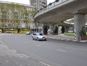 gmirTa-moedanze-transportis-moZraoba-srulad-aRdgenilia