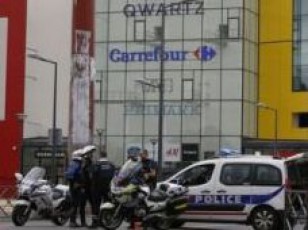safrangeTis-policia-mZevlebis-ayvanaSi-eWvmitanil-pirebs-eZebs