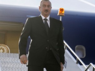 saqarTvelos-oficialuri-vizitiT-azerbaijanis-prezidenti-ilham-alievi-ewvia