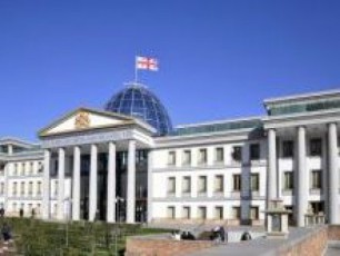 prezidentis-sasaxleSi-uSiSroebis-sabWos-sxdoma-mimdinareobs