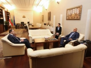 premier-ministri-bulgarel-kolegas-pirispir-Sexvda