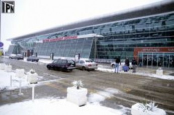 uamindobis-gamo-vizearis-mgzavrebs-quTaisis-aeroportis-nacvlad-Tbilisis-aeroporti-miiRebs