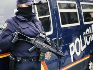 espaneTis-policiam-islamuri-saxelmwifos-20-000-mde-samxedro-uniforma-amoiRo