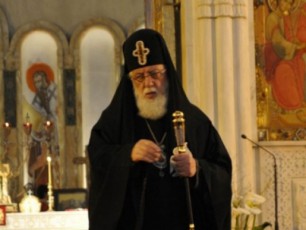 Tsu-Si-mimdinare-movlenebiT-patriarqi-dainteresda