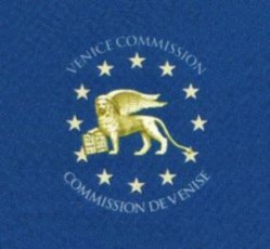 veneciis-komisia-sakonstitucio-sasamarTlos-Tavmjdomaris-mandatis-Sewyvetaze-xelisuflebis-mowodebebis-gamo-SeSfoTebulia