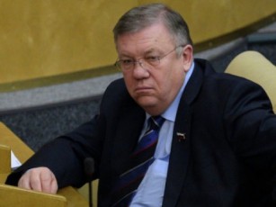 rusi-admirali--qarTvel-mesazRvreebs-kartofiliTa-da-wiwiburiT-yovelTvis-vexmarebodiT