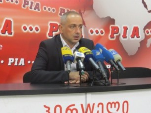 me-da-Tavdacvis-ministrs-am-sakiTxze-gansxvavebuli-pozicia-gvaqvs