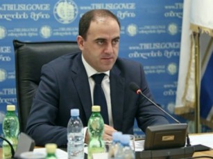daviT-narmania--orive-gamgebeli-Tbilisis-meriis-sistemaSi-rCeba
