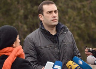 Tina-xidaSels-arafers-vupasuxeb-mas-mniSvnelovani-saqmeebi-aqvs-saministroSi-gasakeTebeli