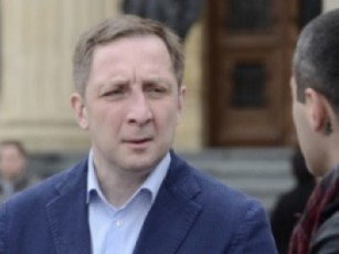 alasanias-Tavisufali-demokratebis-winaaRmdeg-brZola-midis-es-aris-ivaniSvilis-da-qarTuli-ocnebis-brZola