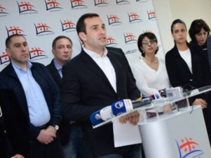 praqtikulad-ivaniSvilma-Tavisufal-demokratebs-saarCevno-kampaniis-dawyeba-mogviloca