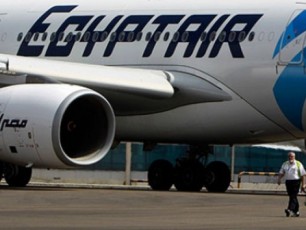 xmelTaSua-zRvaSi-EgyptAir-is-samgzavro-laineris-fragmentebi-da-mgzavrTa-piradi-nivTebi-aRmoaCines