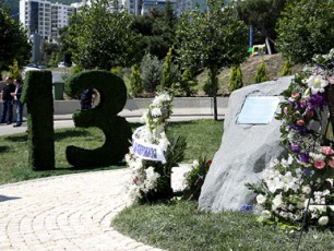 panaSvidi-13-ivnisis-stiqiis-Sedegad-daRupulTa-xsovnis-memorialTan